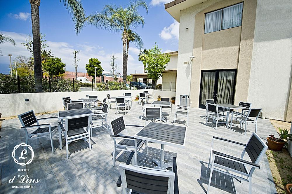 Hotel D'Lins Ontario Airport Exteriör bild