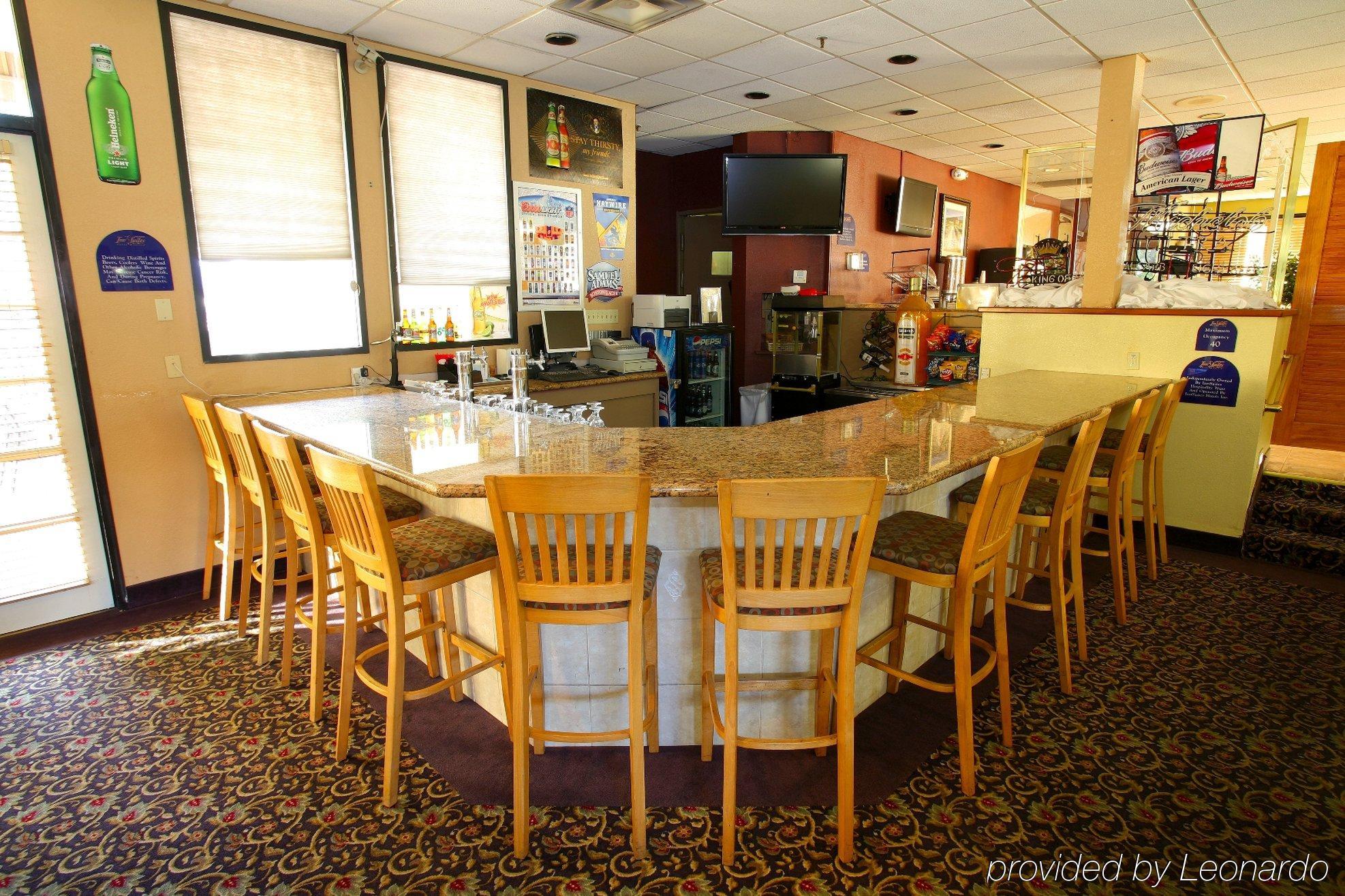 Hotel D'Lins Ontario Airport Restaurang bild